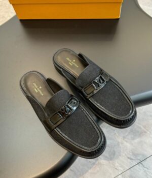 LV LOAFER