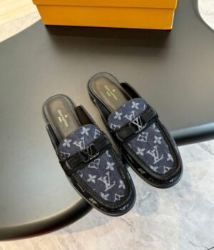 LV LOAFER