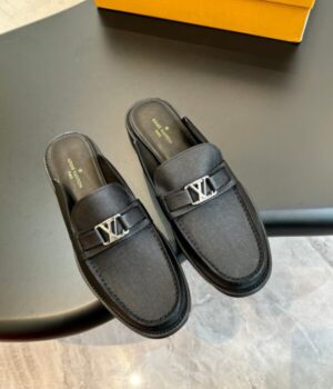 LV LOAFER