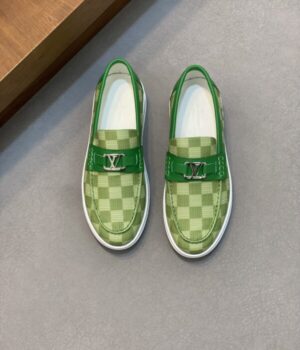 LV LOAFER