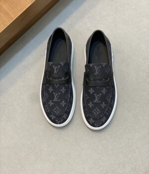 LV LOAFER