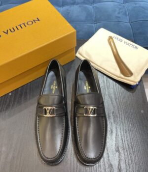 LV LOAFER