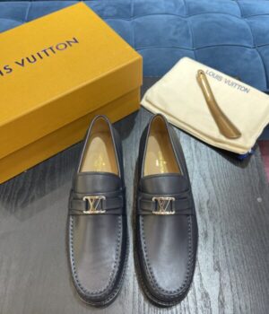 LV LOAFER