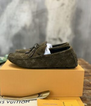 LV LOAFER