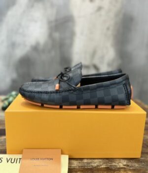 LV LOAFER