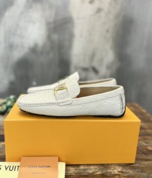LV LOAFER