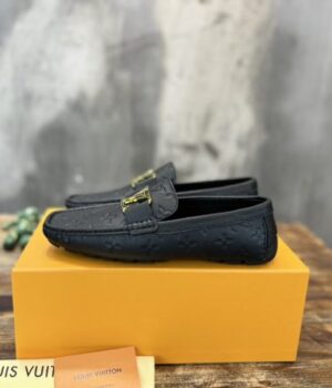 LV LOAFER