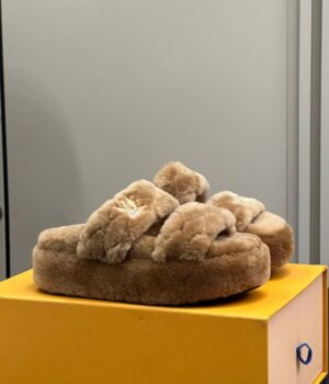 LV SANDAL