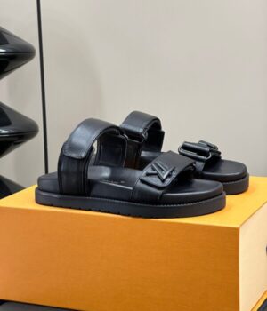 LV SANDAL