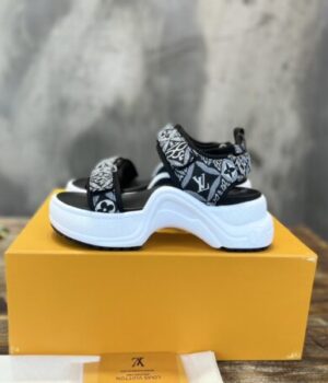 LV SANDAL