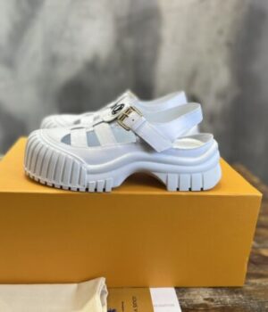 LV SANDAL