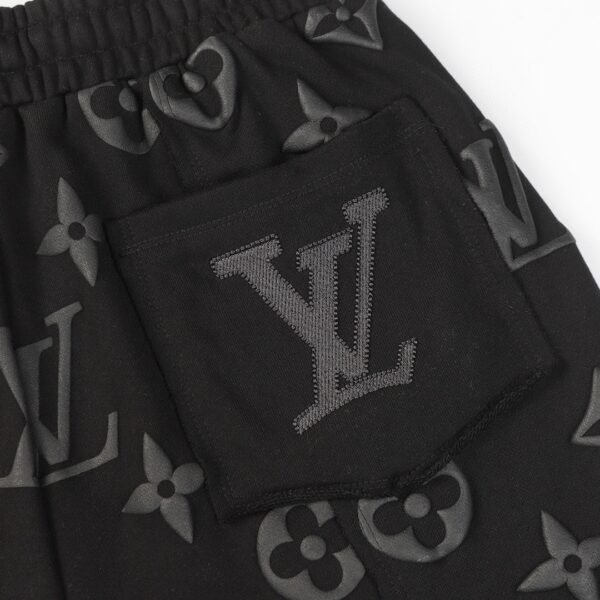 LV SHORTS - Image 6