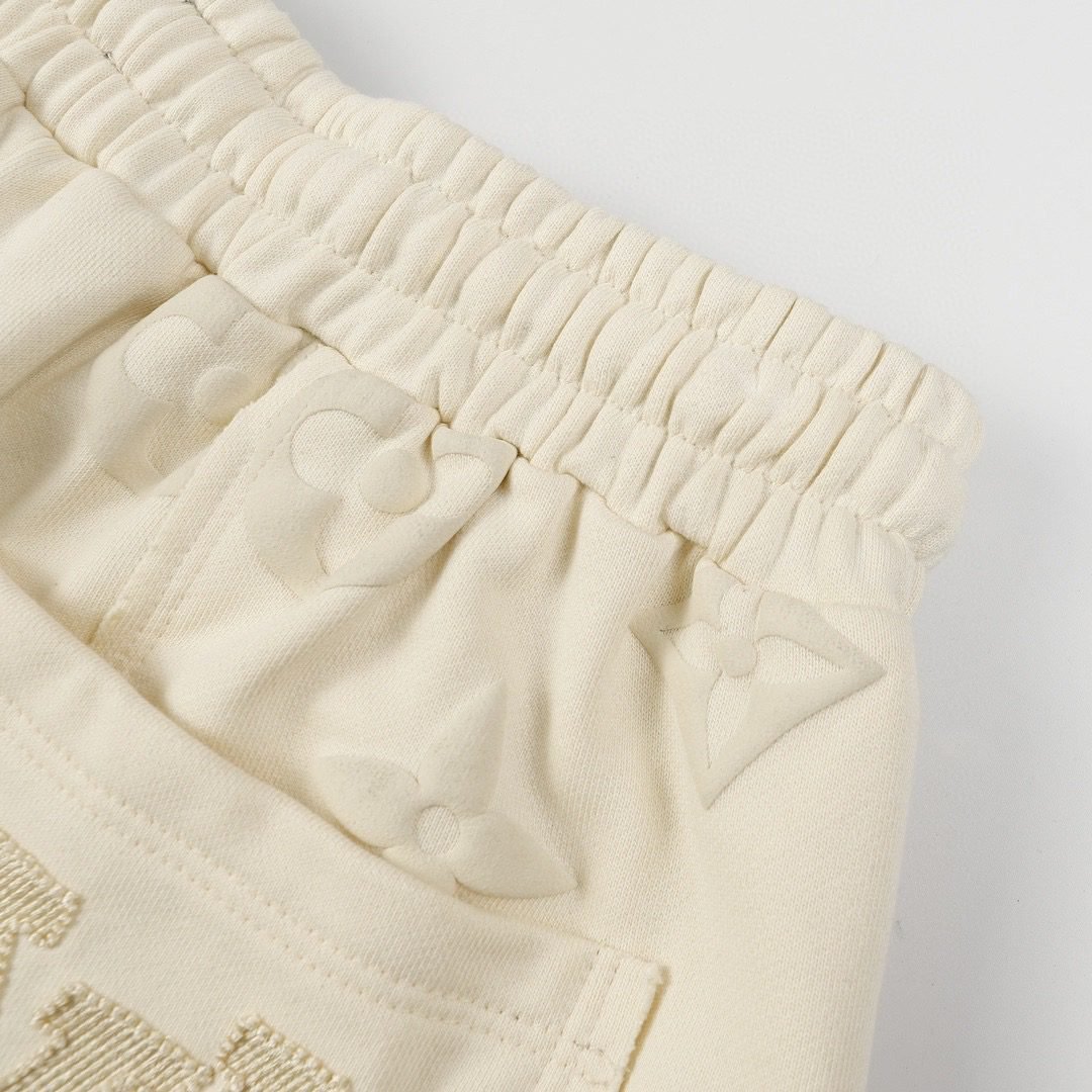 LV SHORTS - Image 5