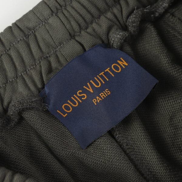 LV SHORTS - Image 6