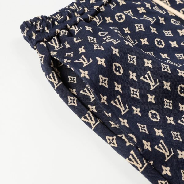 LV SHORTS - Image 6