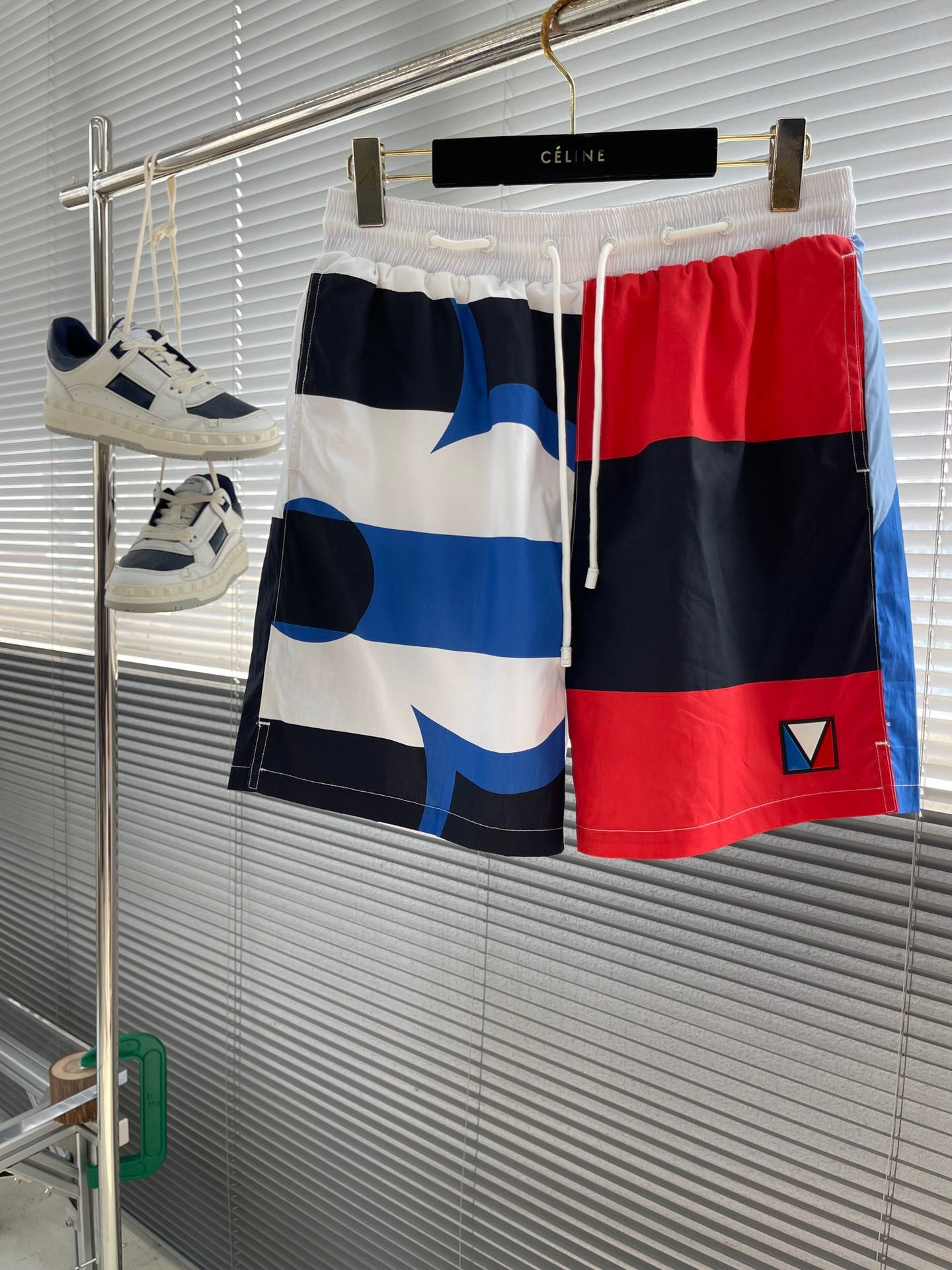 LV SHORTS - Image 2