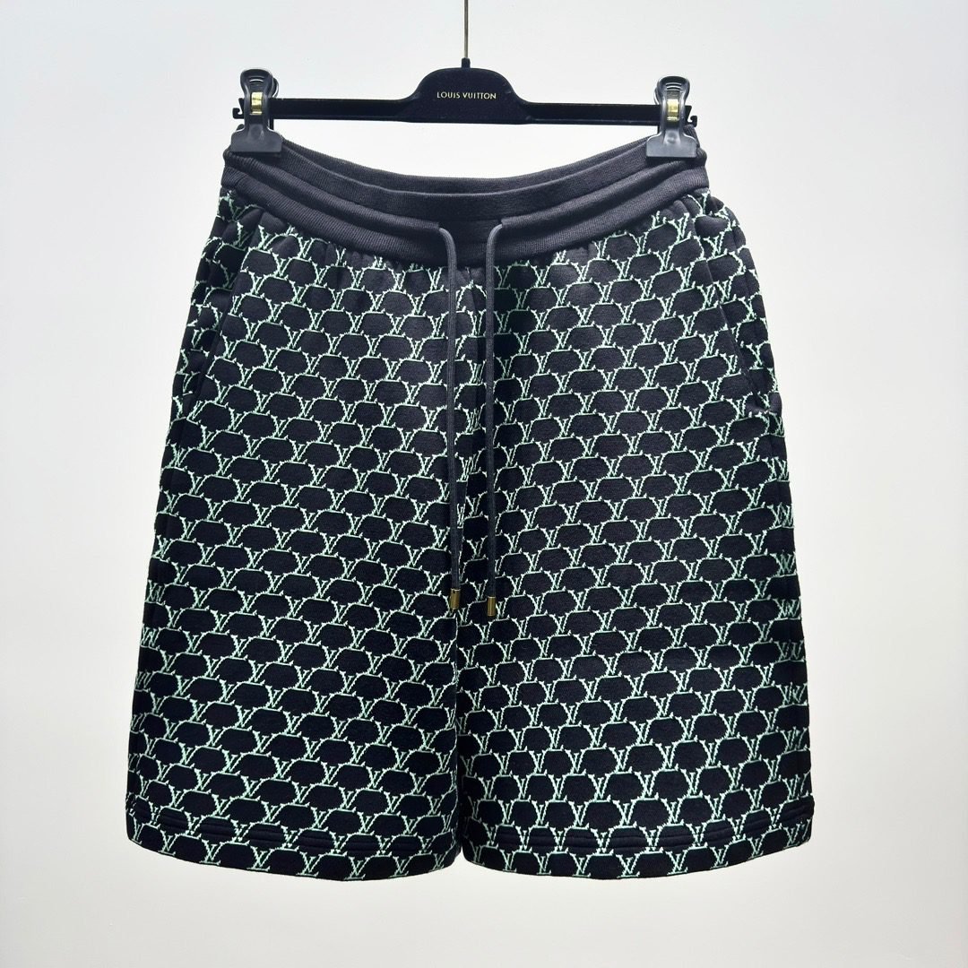 LV SHORTS - Image 2
