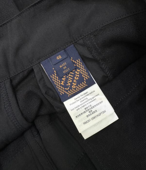 LV SHORTS - Image 8
