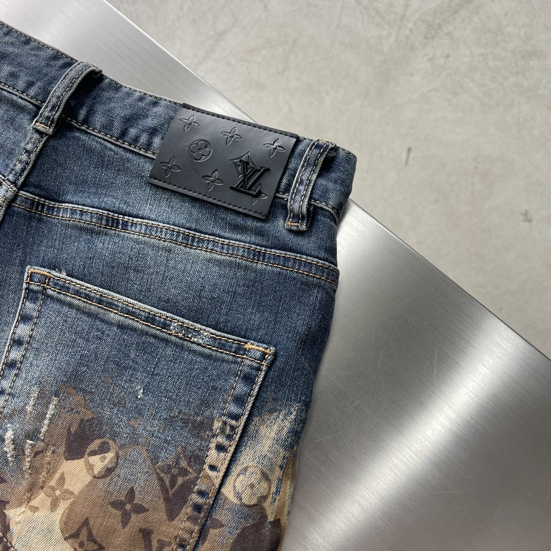 LV SHORTS - Image 5