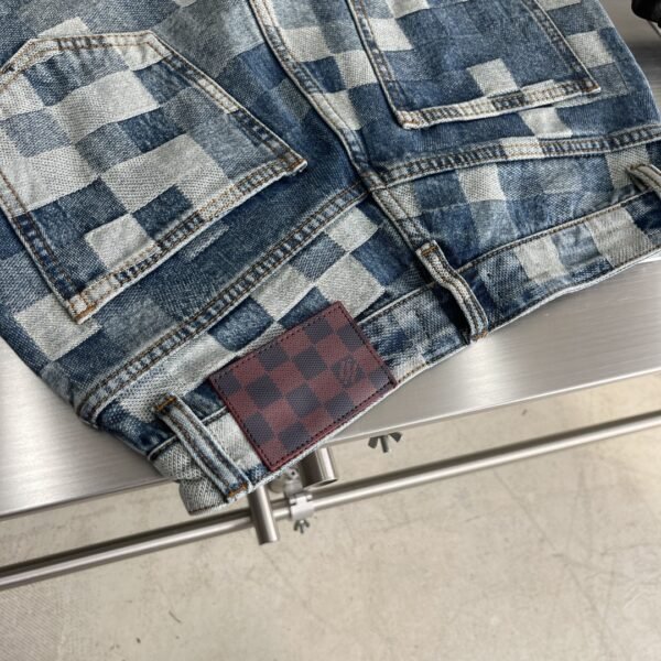 LV SHORTS - Image 8