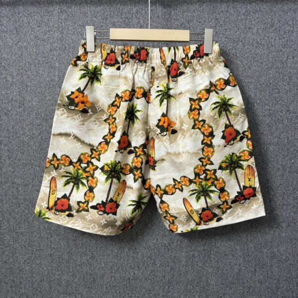 LV SHORTS - Image 4