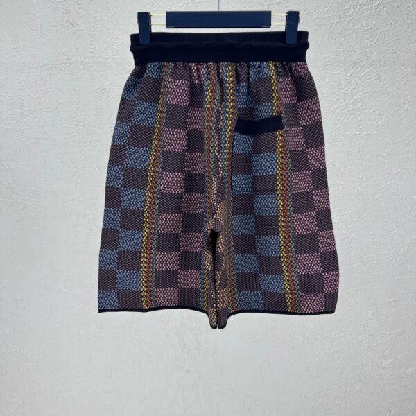 LV SHORTS - Image 4