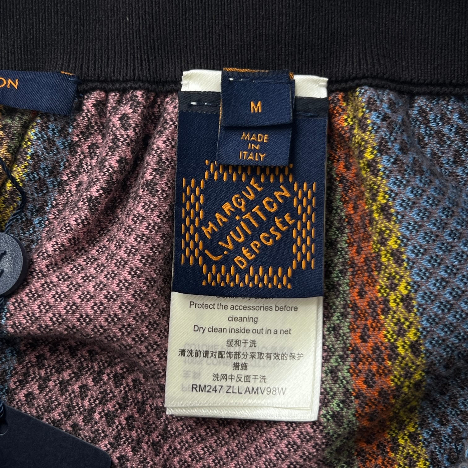 LV SHORTS - Image 5