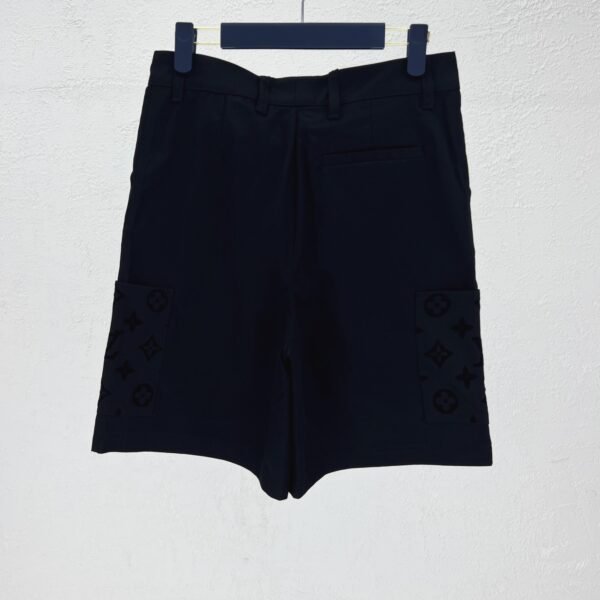 LV SHORTS - Image 4