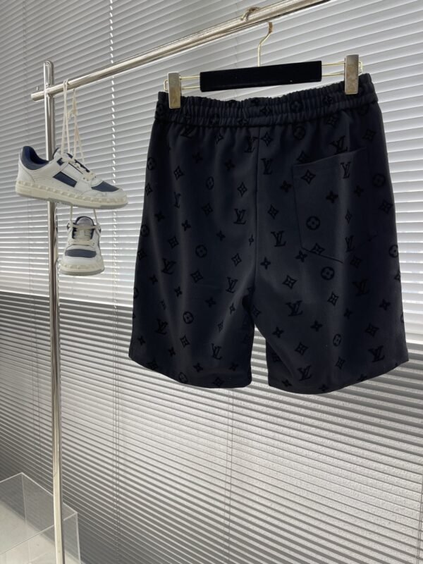 LV SHORTS - Image 6