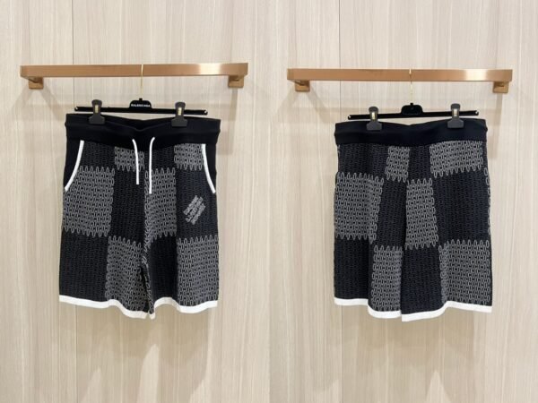 LV SHORTS - Image 6