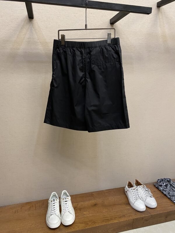 LV SHORTS - Image 4