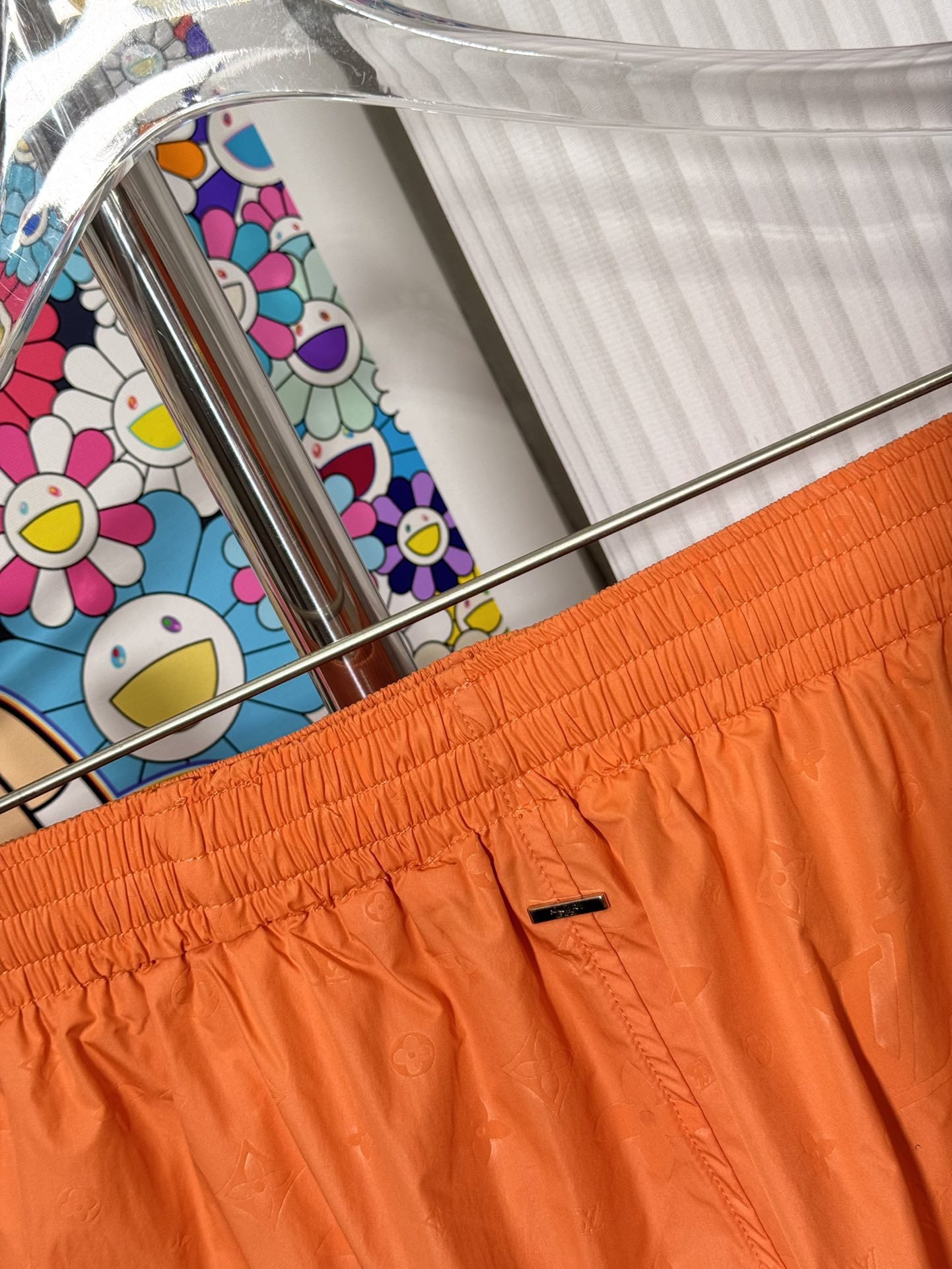 LV SHORTS - Image 5