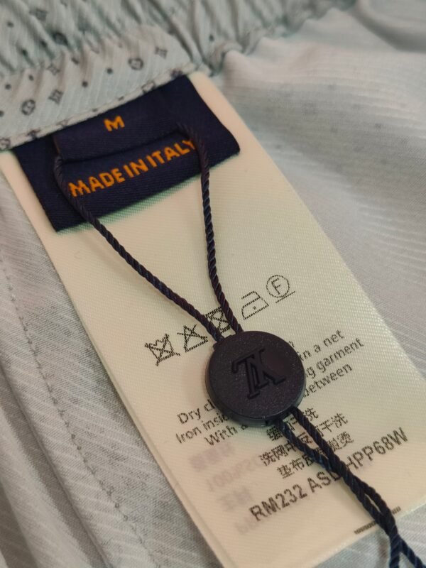 LV SHORTS - Image 6