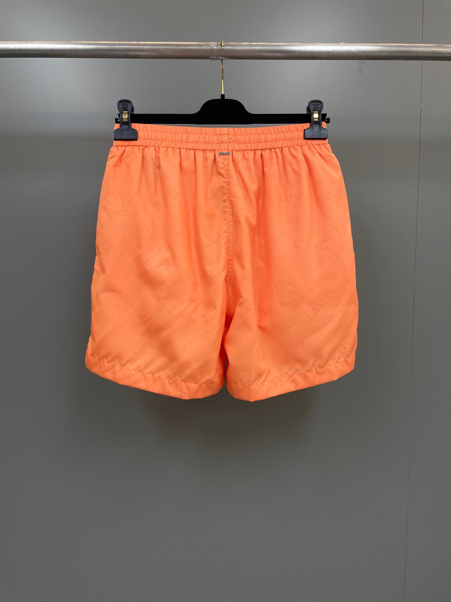 LV SHORTS - Image 3