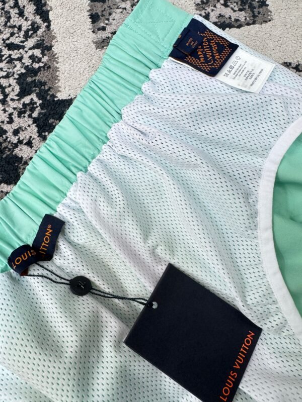 LV SHORTS - Image 6