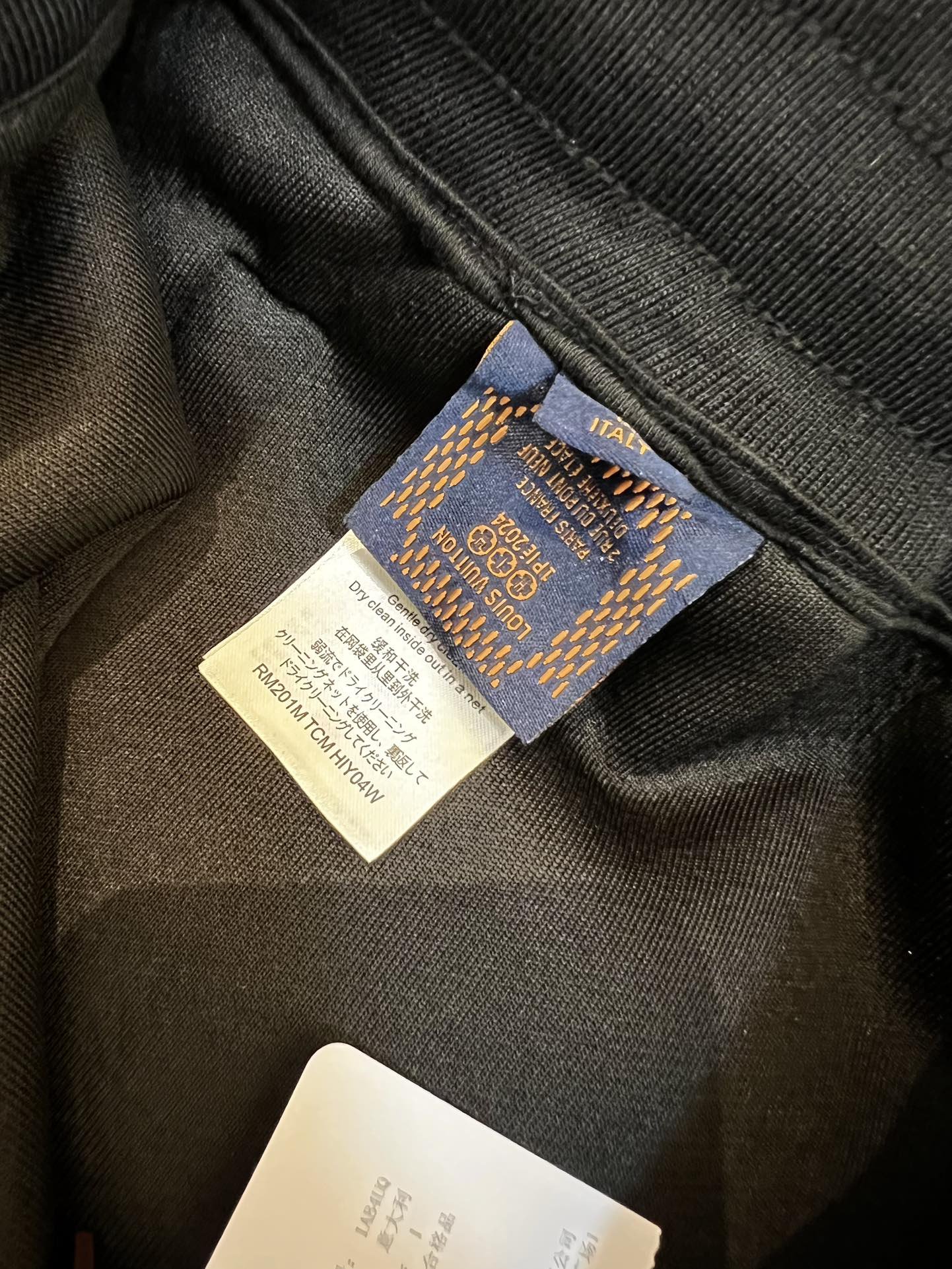 LV SHORTS - Image 7