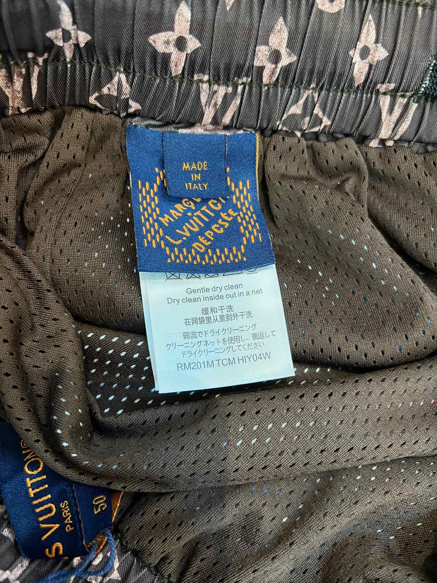 LV SHORTS - Image 5