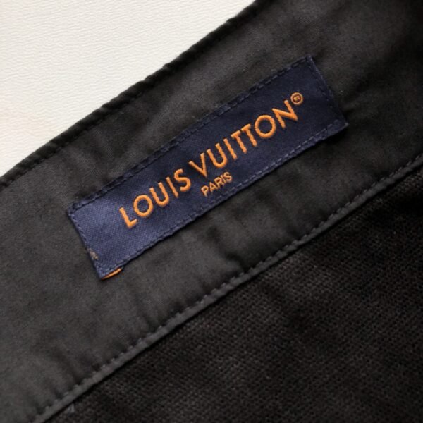 LV SHORTS - Image 8