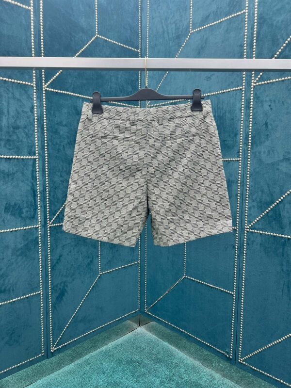 LV SHORTS - Image 4