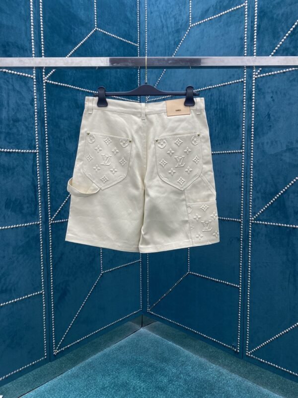 LV SHORTS - Image 4