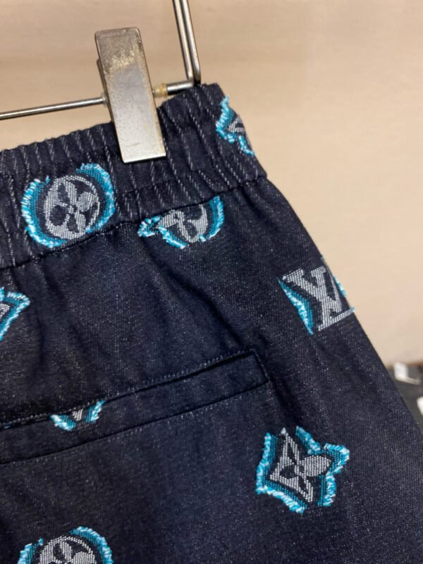 LV SHORTS - Image 6