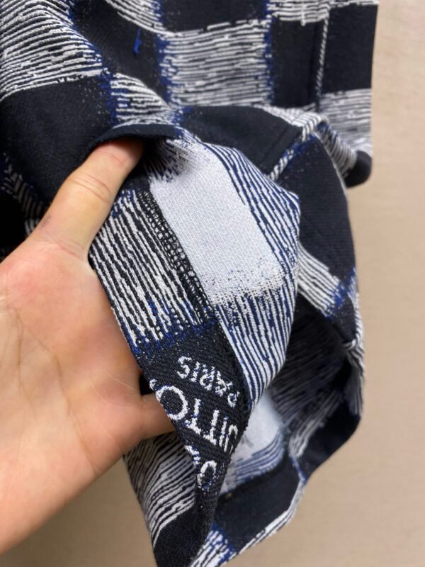 LV SHORTS - Image 8