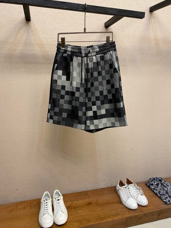 LV SHORTS