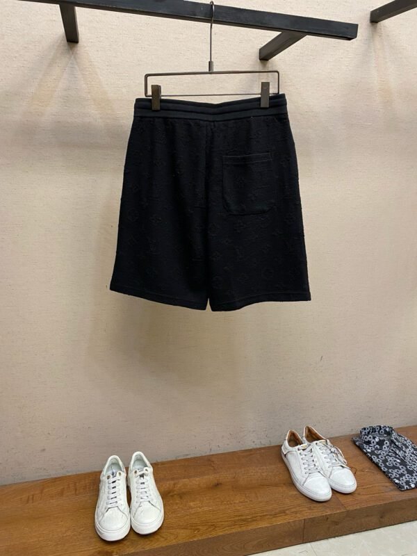 LV SHORTS - Image 4