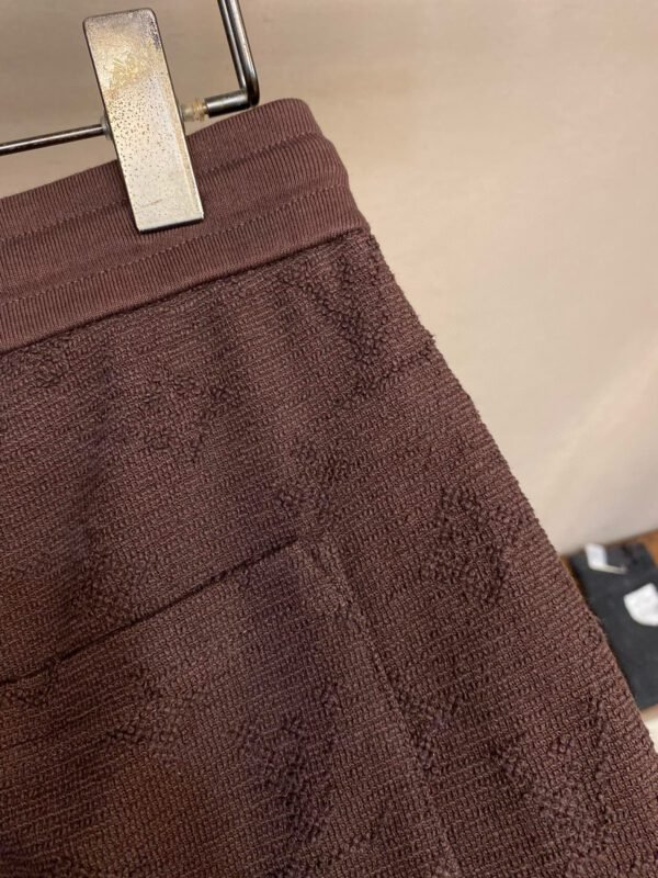 LV SHORTS - Image 6