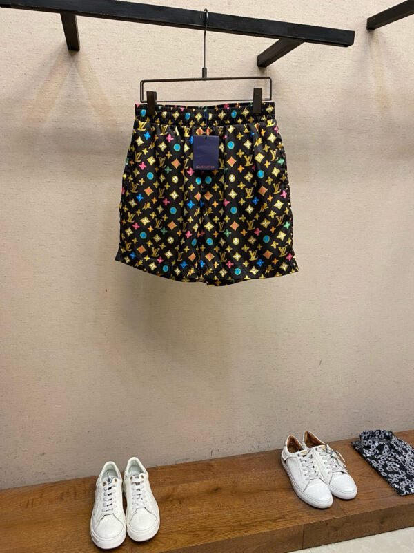 LV SHORTS