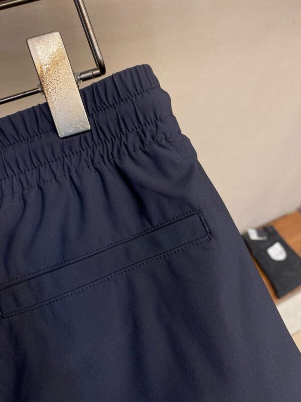 LV SHORTS - Image 6