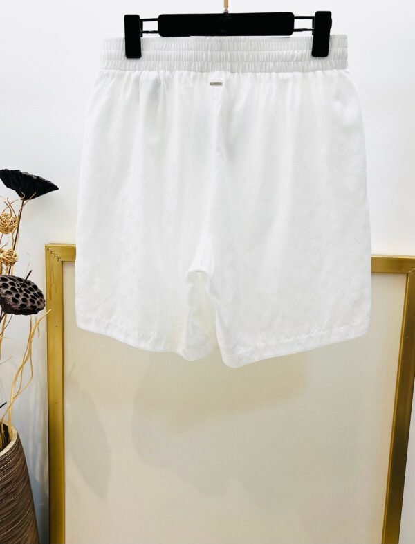LV SHORTS - Image 4