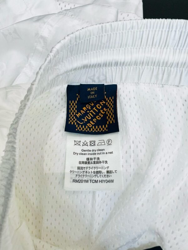 LV SHORTS - Image 6