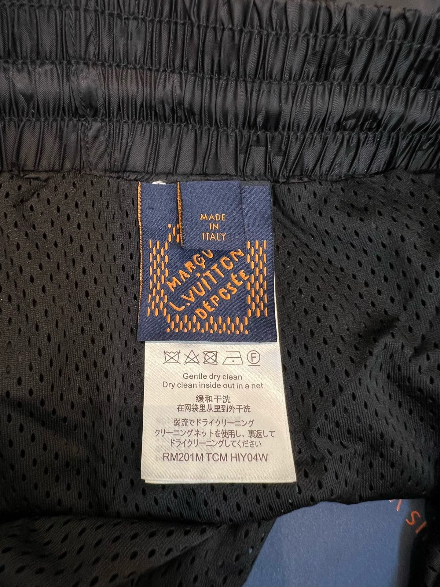 LV SHORTS - Image 5